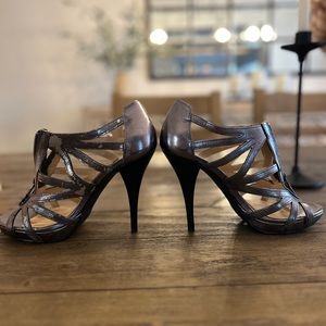 Michael Kors metallic gunmetal zip front sandal size 7.5